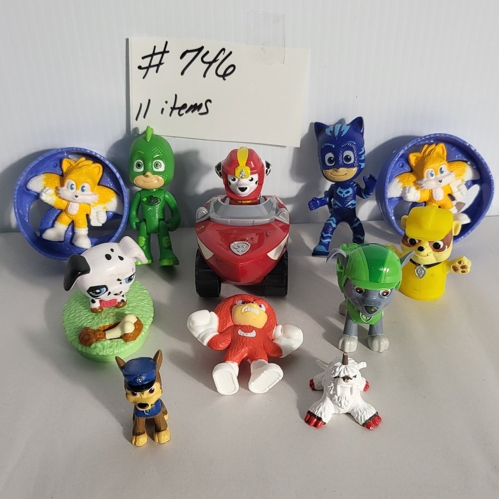 Paw Patrol PJ Masks Sonic Knuckles Figures Toy Lot of 11